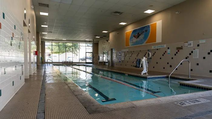 24 Hour Fitness Picture 9