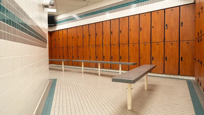 24 Hour Fitness Picture 5