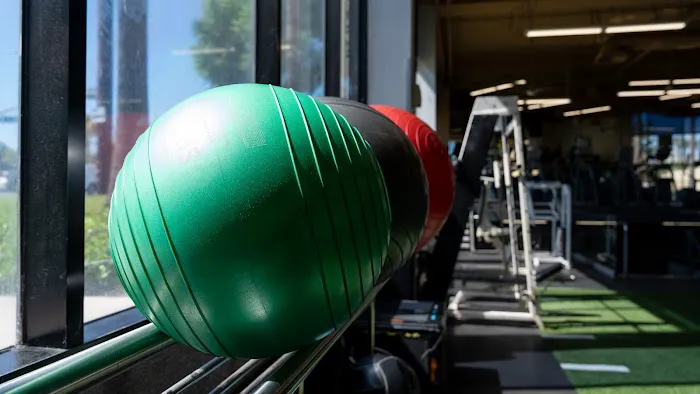 24 Hour Fitness Picture 8