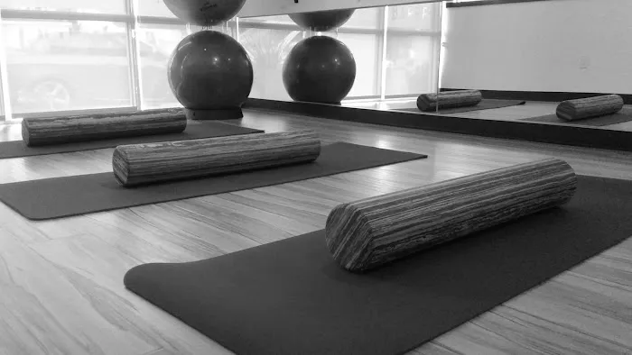 INDEPENDENT PILATES Picture 1