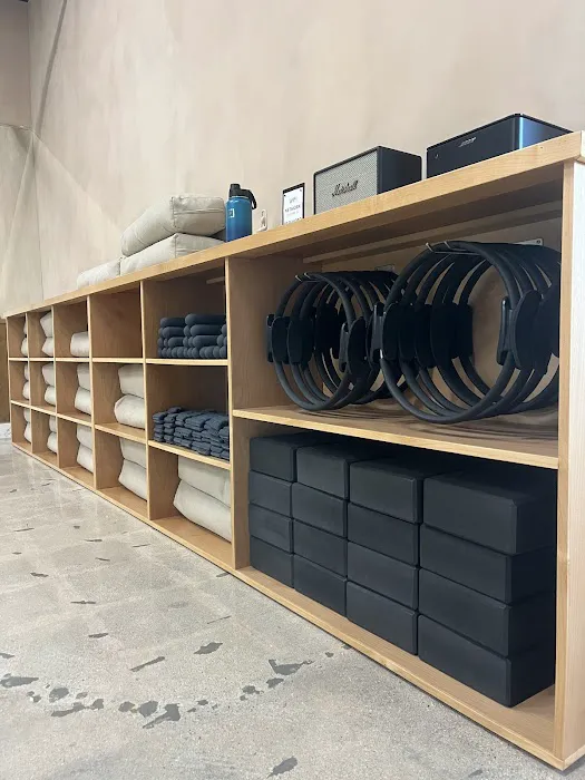 Class 46 Yoga Picture 4