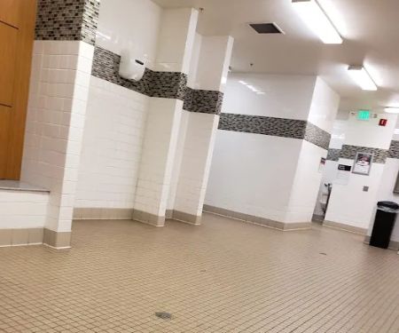 24 Hour Fitness