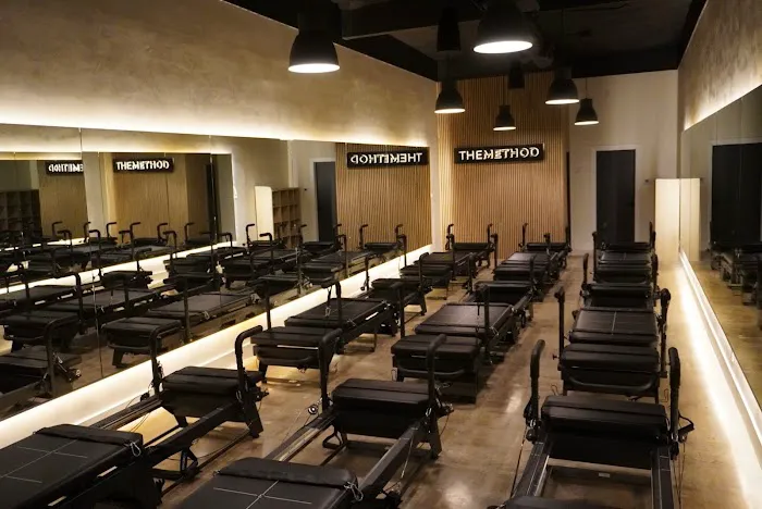 THE METHOD - PILATES Huntington Beach Picture 3