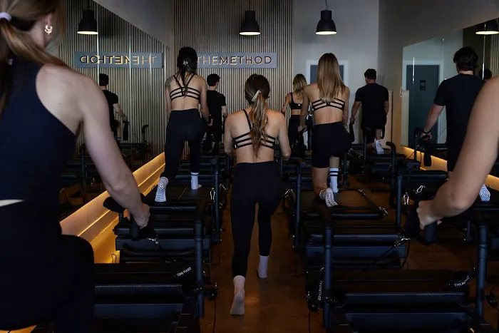 THE METHOD - PILATES Huntington Beach Picture 4