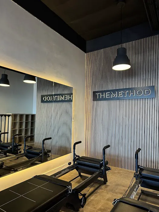 THE METHOD - PILATES Huntington Beach Picture 2