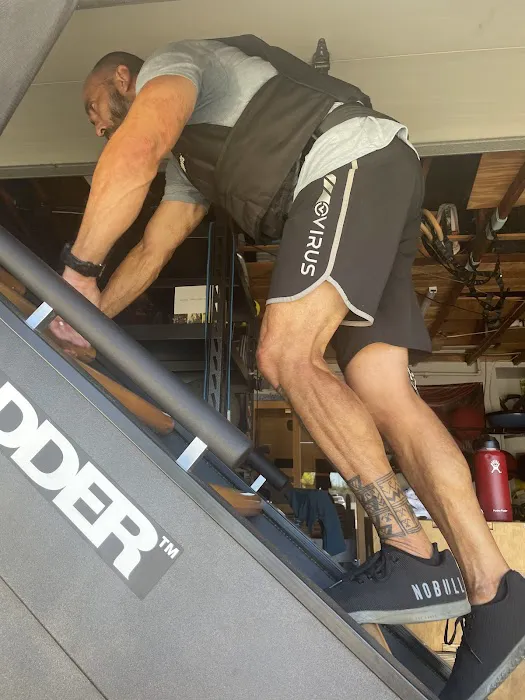 Dungeon Garage Gym Picture 3