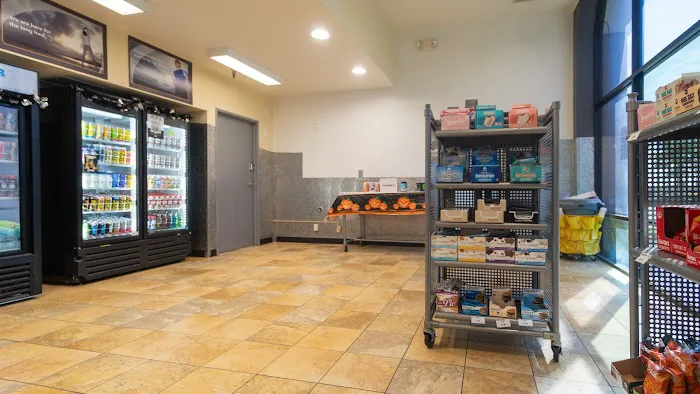 24 Hour Fitness Picture 5