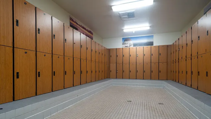 24 Hour Fitness Picture 3