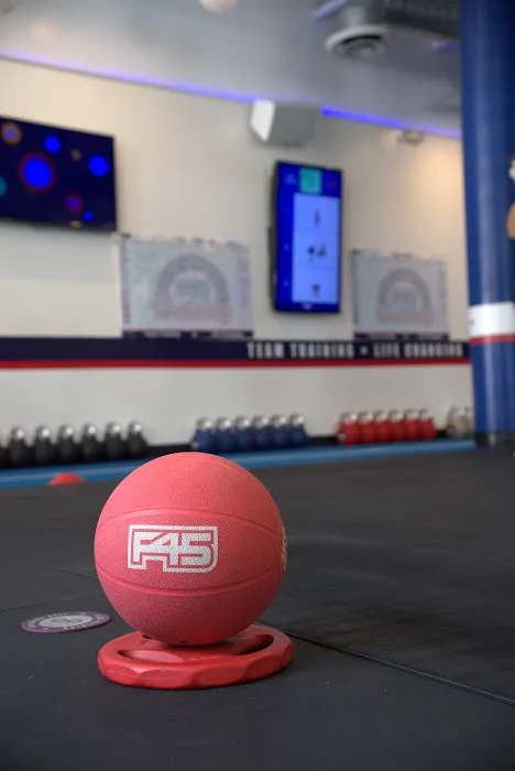 F45 Training Picture 5