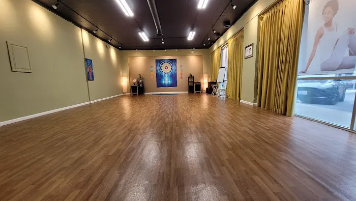 Body & Brain Yoga Tai Chi Picture 8