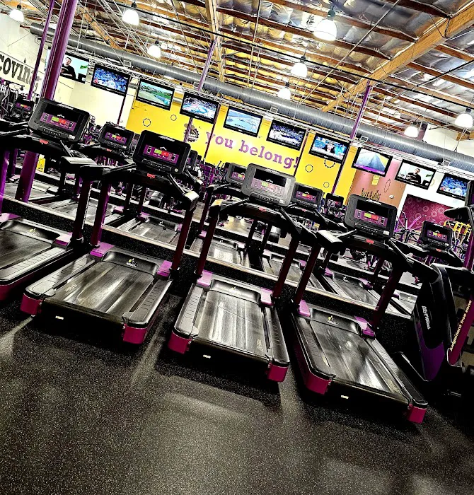 Planet Fitness Picture 8