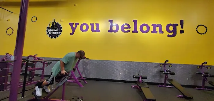 Planet Fitness Picture 10