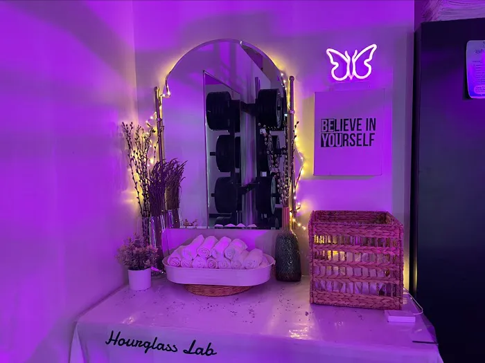 Hourglass Lab - All Women’s Private Gym Picture 6