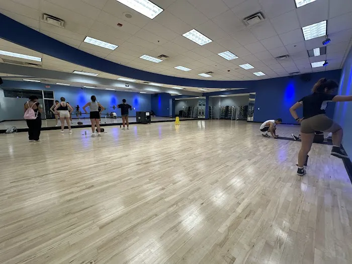 Fitness 19 Picture 7