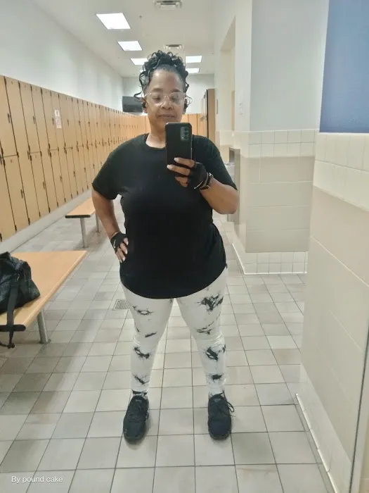 Fitness 19 Picture 2