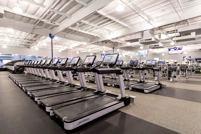 Fitness 19 Picture 5