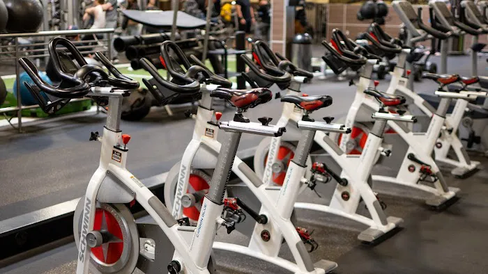 24 Hour Fitness Picture 7