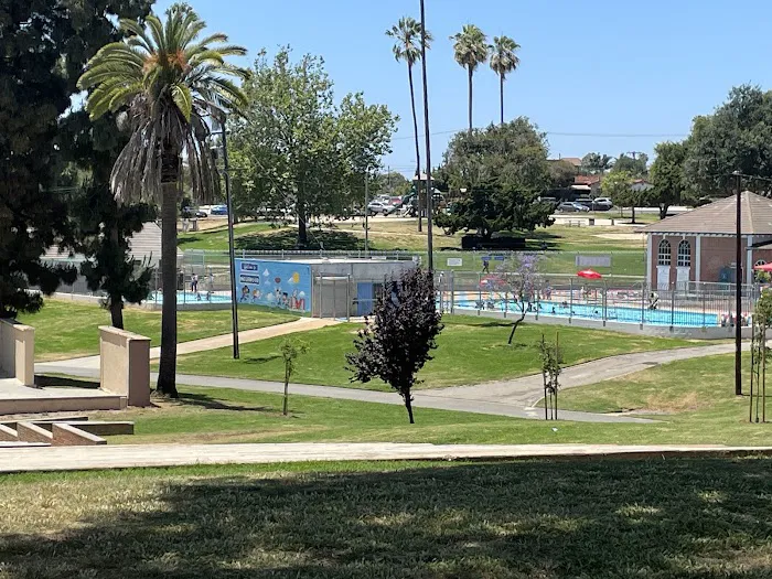 Edward Vincent Jr Pool Picture 2