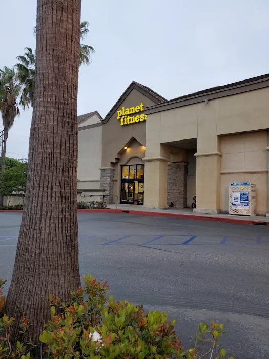 Planet Fitness Picture 7