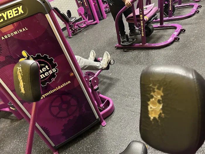 Planet Fitness Picture 8