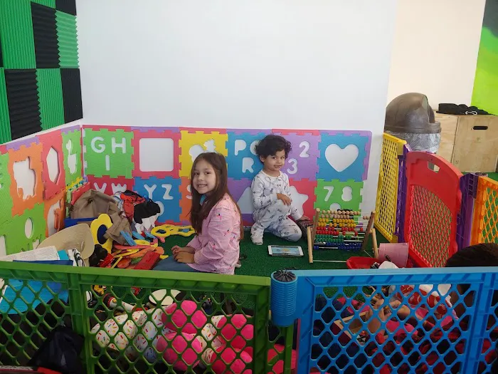 Alpha Uno Athletics Picture 4