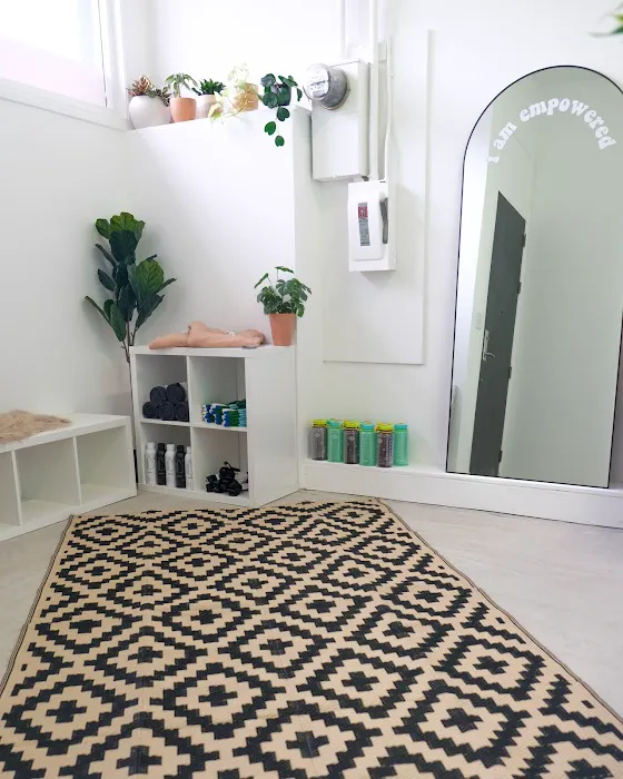 Empowered Yoga Studio - West Adams Picture 3