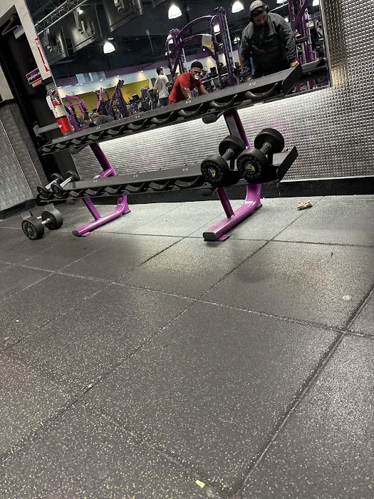 Planet Fitness Picture 6
