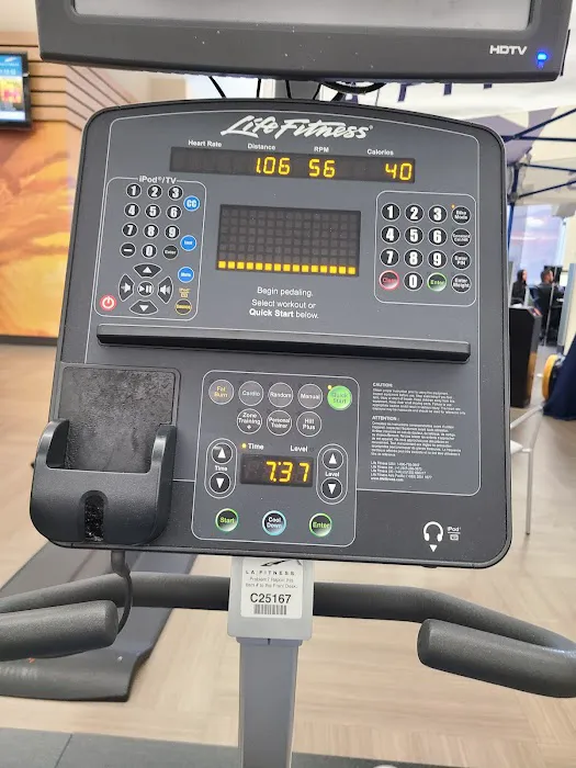 LA Fitness Picture 8
