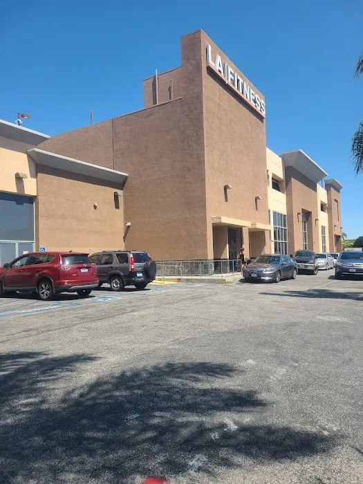 LA Fitness Picture 7