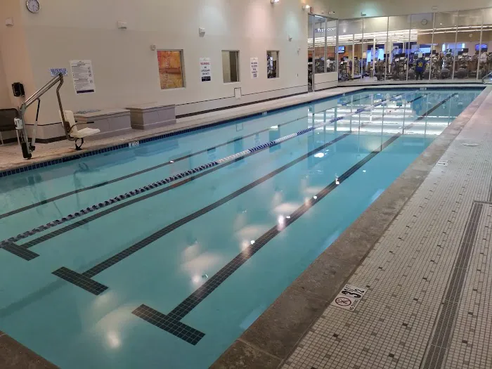 LA Fitness Picture 4