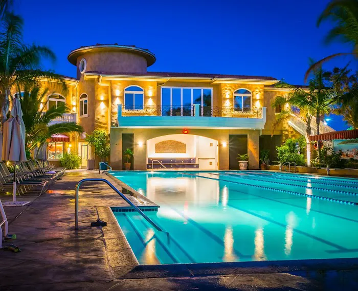 South End Racquet & Health Club Picture 2