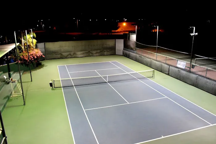 South End Racquet & Health Club Picture 3