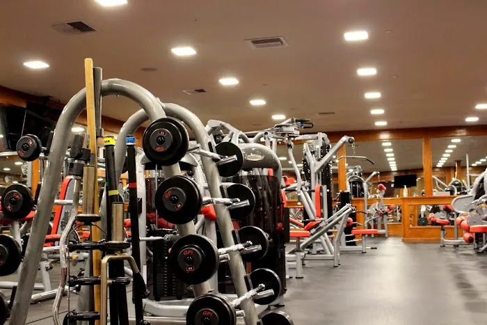 South End Racquet & Health Club Picture 1