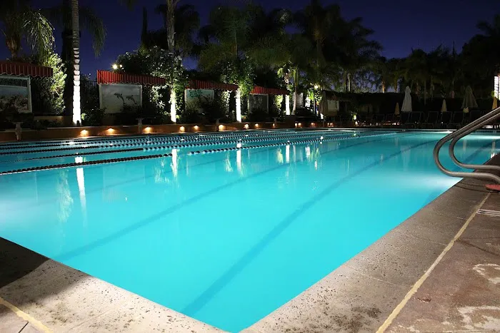 South End Racquet & Health Club Picture 7