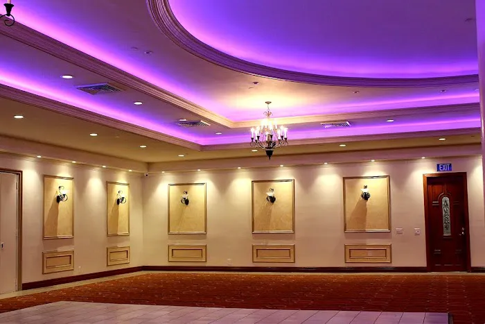 South End Racquet & Health Club Picture 6