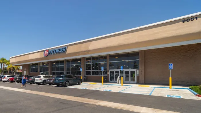 24 Hour Fitness Picture 9