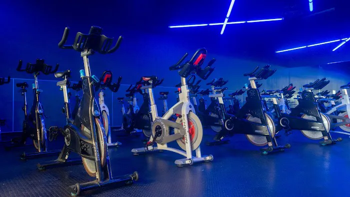 24 Hour Fitness Picture 8