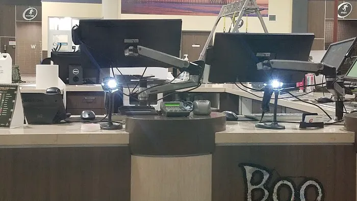 24 Hour Fitness Picture 7