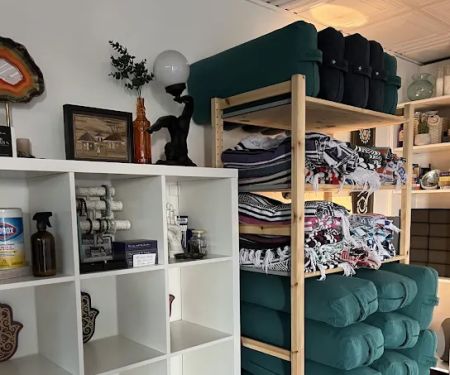 The Zen Den HB