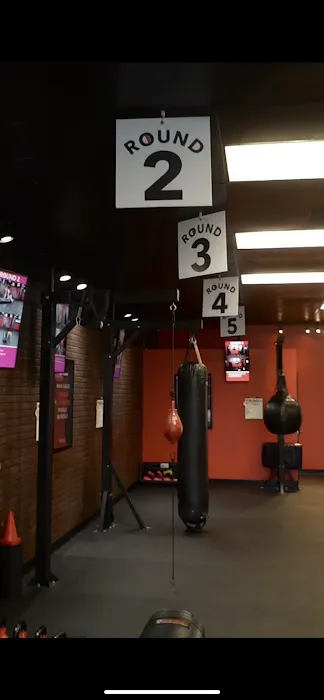 9Round Kickboxing Fitness Picture 1