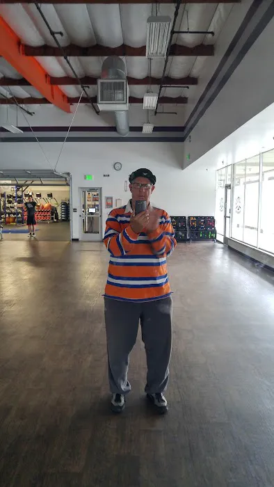 Crunch Fitness - Tustin Picture 5