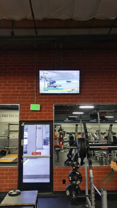 Crunch Fitness - Tustin Picture 6