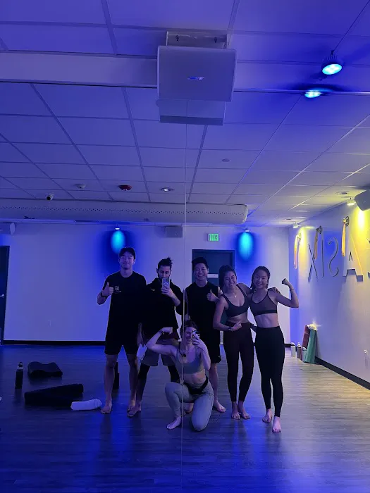 YogaSix Pasadena Picture 10