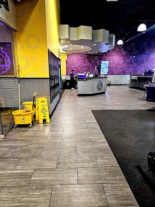 Planet Fitness Picture 8
