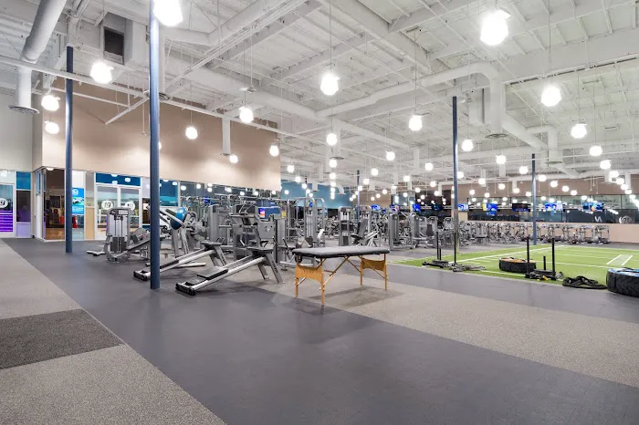 Fitness 19 Picture 6