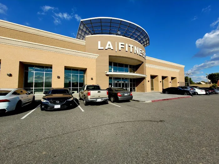 LA Fitness Picture 2