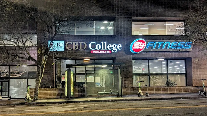 24 Hour Fitness Picture 8