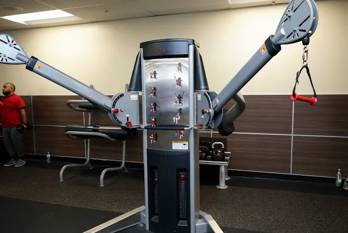 24 Hour Fitness Picture 3