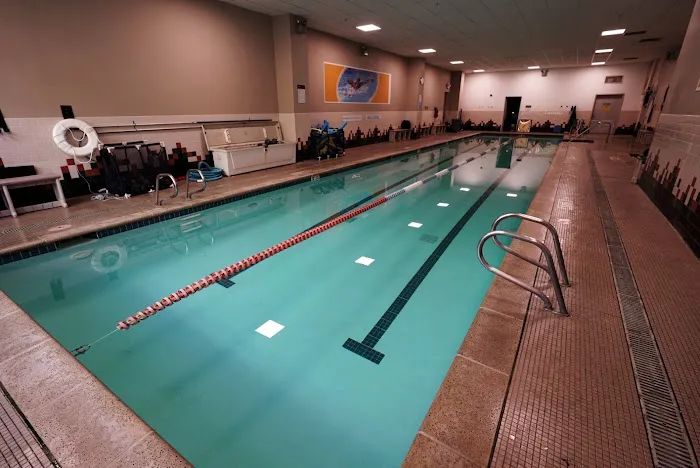 24 Hour Fitness Picture 7