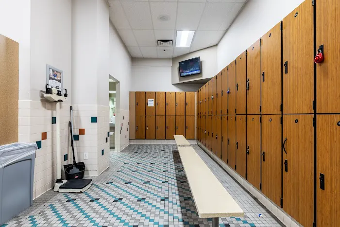 24 Hour Fitness Picture 10